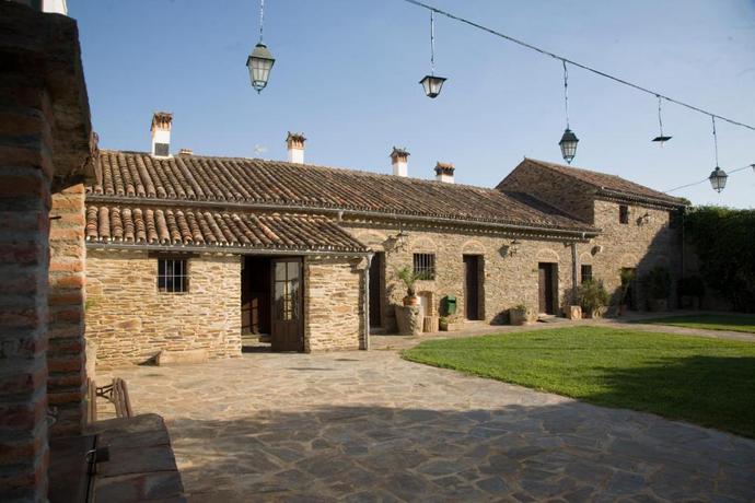 Imagen de los exteriores del Hotel Rural Hospedium Soterraña. Foto 17