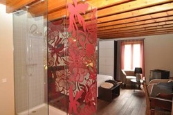 Imagen de la habitación del Hotel Rural Hostal De Cabrit (casa Rural Sant Mateu). Foto 3