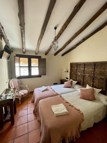 Imagen de la habitación del Hotel Rural Hotel La Mirada de Ronda. Foto 6