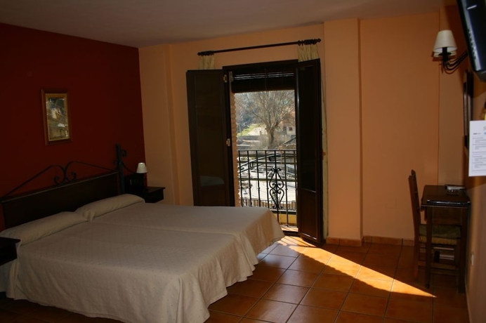 Imagen de la habitación del Hotel Rural Huerta Del Laurel. Foto 17