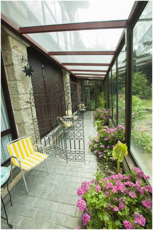 Imagen de los exteriores del Hotel Rural Ibaiondo. Foto 11