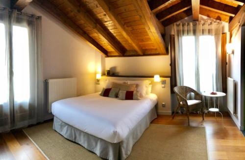 Imagen de la habitación del Hotel Rural Iribarnia. Foto 7