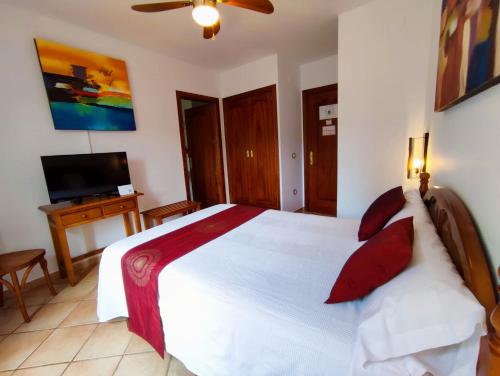 Imagen de la habitación del Hotel Rural LAbadia de Sieste. Foto 14
