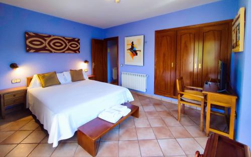 Imagen de la habitación del Hotel Rural LAbadia de Sieste. Foto 19