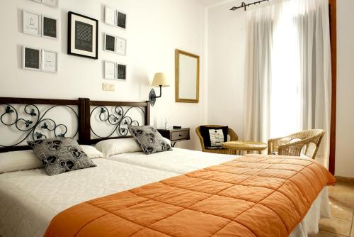 Imagen de la habitación del Hotel Rural La Casa De Pasarón. Foto 9