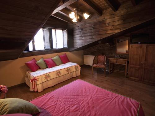 Imagen de la habitación del Hotel Rural La Casona De Sobrepiedra. Foto 6