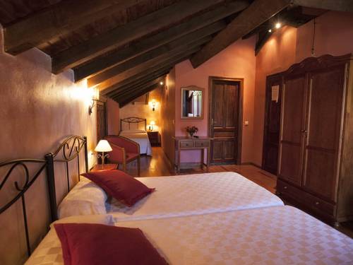 Imagen de la habitación del Hotel Rural La Casona De Sobrepiedra. Foto 7