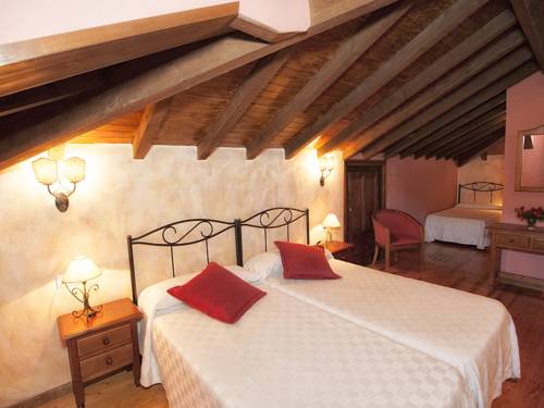 Imagen de la habitación del Hotel Rural La Casona De Sobrepiedra. Foto 8