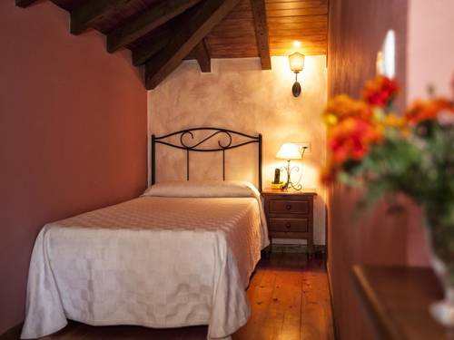 Imagen de la habitación del Hotel Rural La Casona De Sobrepiedra. Foto 9