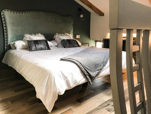 Imagen de la habitación del Hotel Rural La Casona de Al&uacute;tiz and Bodega. Foto 4