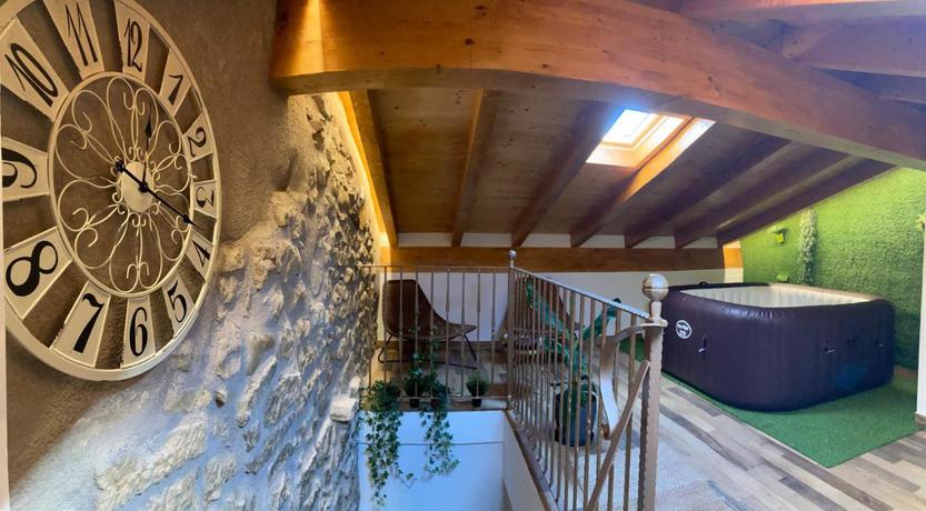 Imagen de los interiores del Hotel Rural La Casona de Al&uacute;tiz and Bodega. Foto 12