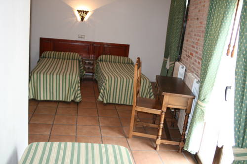 Imagen de la habitación del Hotel Rural La Enoteca Del Marqu&eacute;s. Foto 5