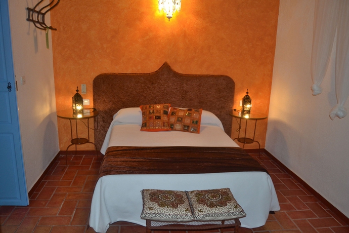 Imagen de la habitación del Hotel Rural La Fonda Del Califa. Foto 9