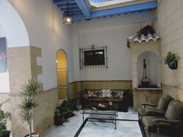 Imagen de los interiores del Hotel Rural La Fonda Del Califa. Foto 15