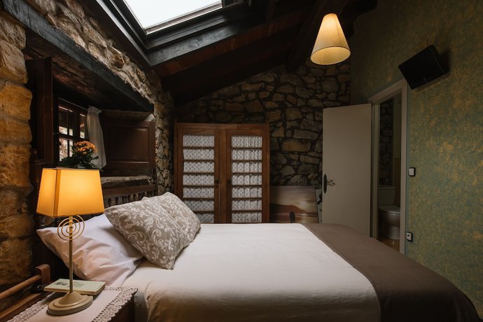 Imagen de la habitación del Hotel Rural La Joyuca del Pas. Foto 12