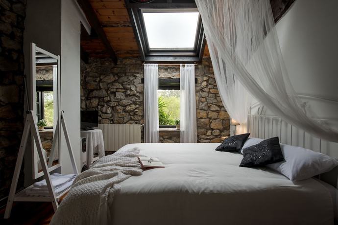 Imagen de la habitación del Hotel Rural La Joyuca del Pas. Foto 15