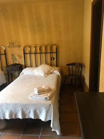 Imagen de la habitación del Hotel Rural La Muralla De Ledesma. Foto 4