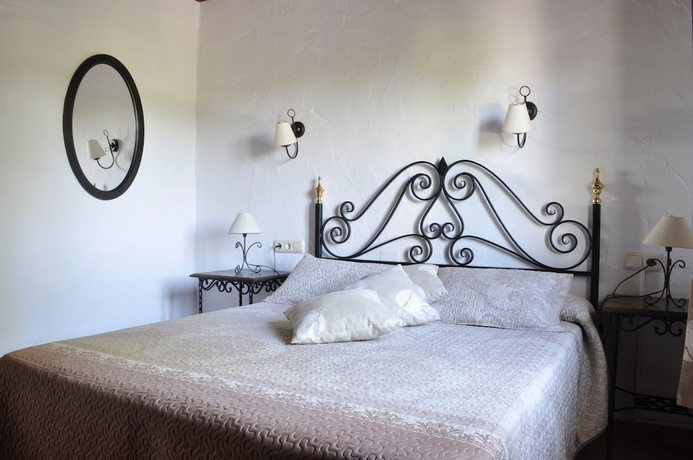 Imagen de la habitación del Hotel Rural La Paloma, Villanueva de Tapia. Foto 11