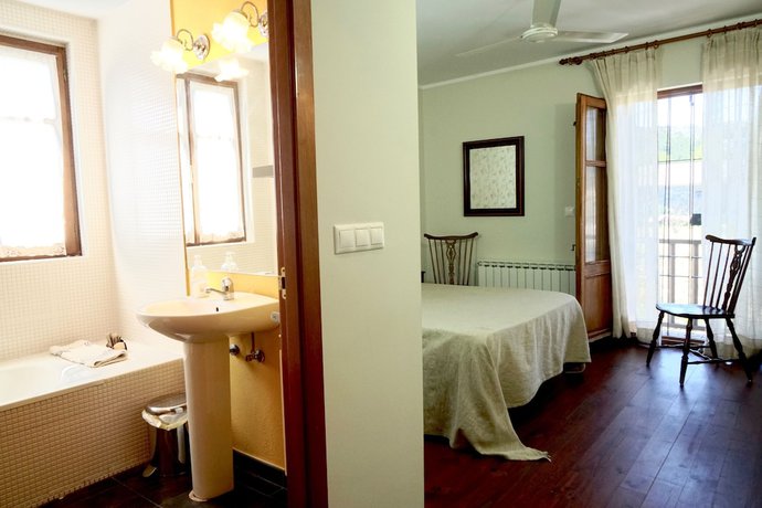 Imagen de la habitación del Hotel Rural La Peregrina. Foto 11
