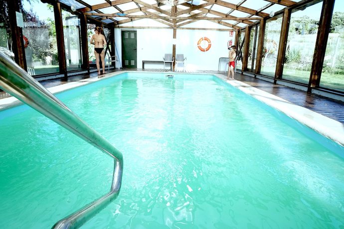 Imagen de la piscina del Hotel Rural La Peregrina. Foto 20