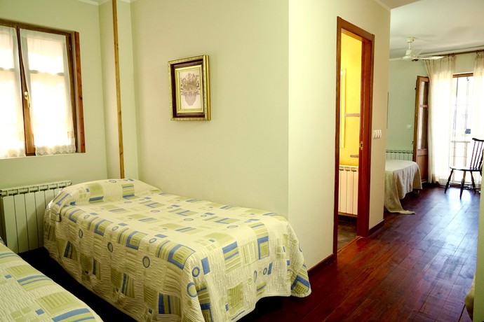 Imagen de la habitación del Hotel Rural La Peregrina. Foto 15