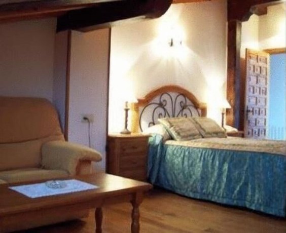 Imagen de la habitación del Hotel Rural La Posada El Sestil. Foto 15