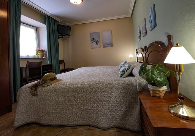 Imagen de la habitación del Hotel Rural La Ruta de Cabrales. Foto 9