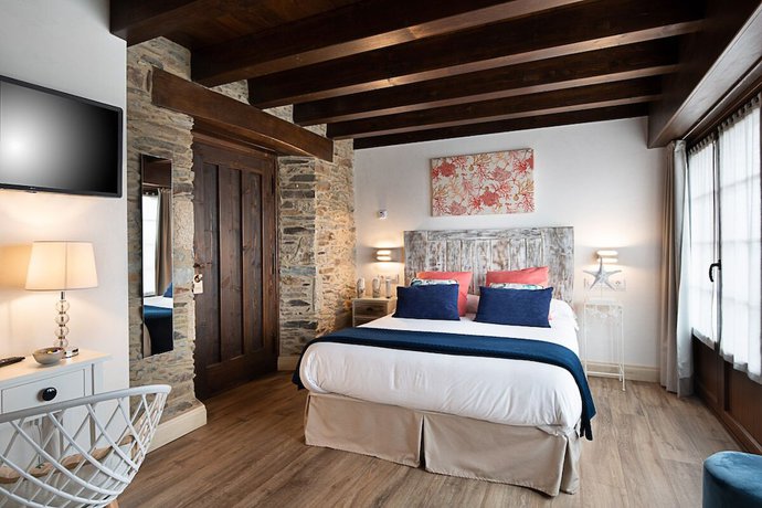 Imagen de la habitación del Hotel Rural La Sobreisla. Foto 5