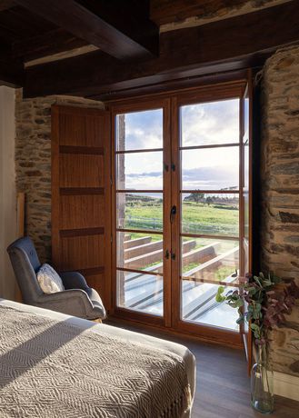 Imagen de la habitación del Hotel Rural La Sobreisla. Foto 7