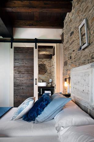 Imagen de la habitación del Hotel Rural La Sobreisla. Foto 16