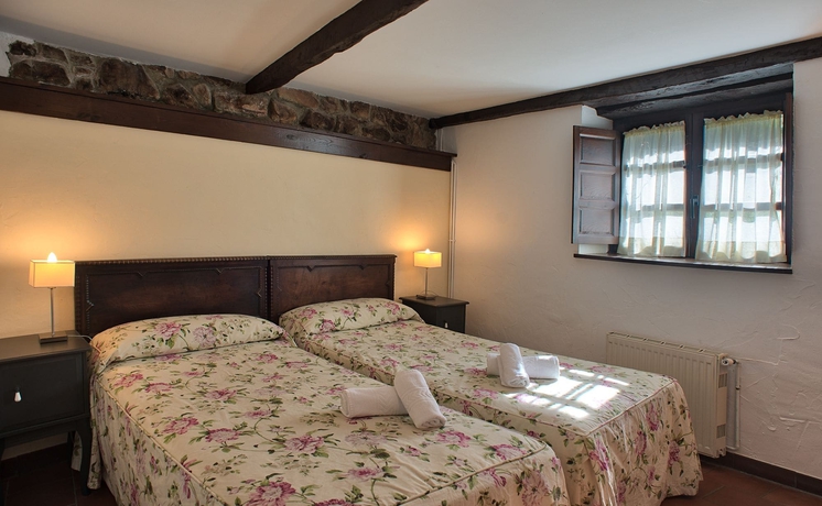 Imagen de la habitación del Hotel Rural La Tahona De Besnes. Foto 6