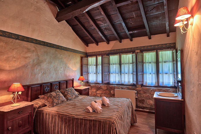 Imagen de la habitación del Hotel Rural La Tahona De Besnes. Foto 8