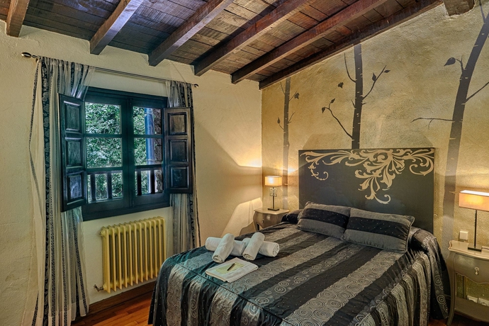 Imagen de la habitación del Hotel Rural La Tahona De Besnes. Foto 19