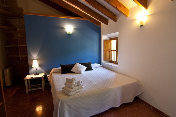 Imagen de la habitación del Hotel Rural La Victoria Hostatgeria. Foto 2