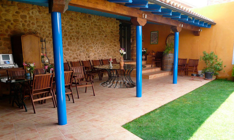 Imagen de los exteriores del Hotel Rural Las &Aacute;guedas. Foto 6
