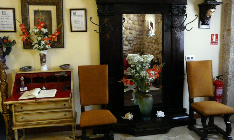 Imagen de los interiores del Hotel Rural Las &Aacute;guedas. Foto 7