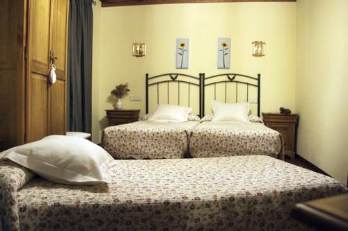 Imagen de la habitación del Hotel Rural Las Farolas, Los &Aacute;ngeles de San Rafael. Foto 12