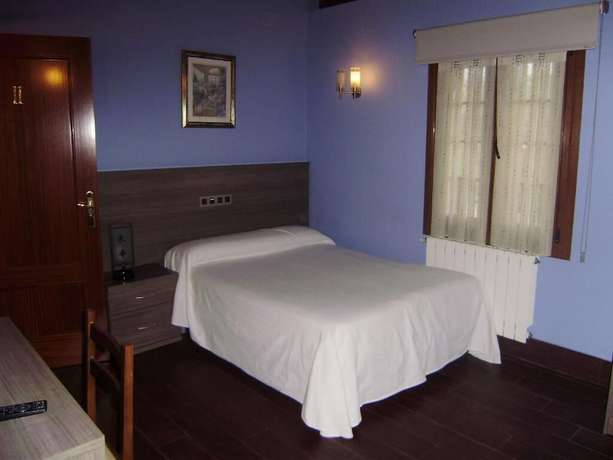Imagen de la habitación del Hotel Rural Las Palmeras Muskiz. Foto 4