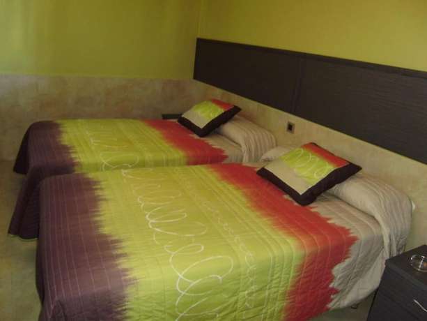 Imagen de la habitación del Hotel Rural Las Palmeras Muskiz. Foto 5