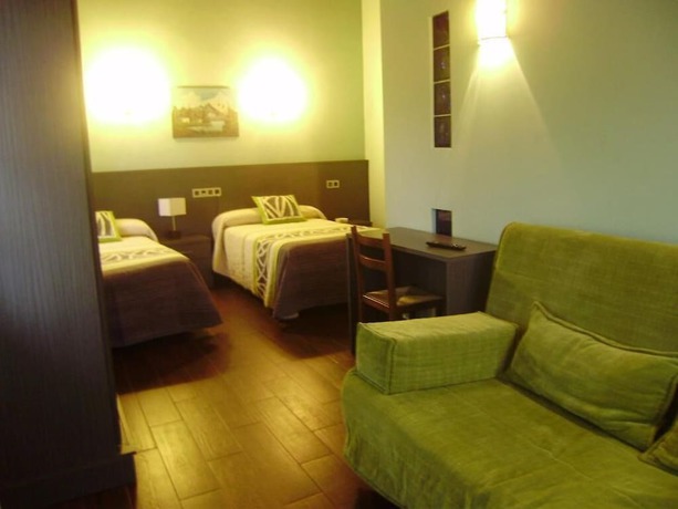 Imagen de la habitación del Hotel Rural Las Palmeras Muskiz. Foto 8