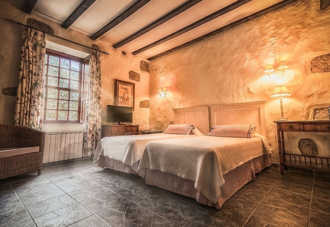 Imagen de la habitación del Hotel Rural Livvo Maipez. Foto 16