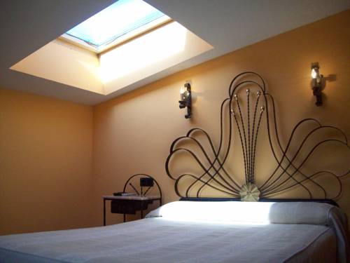 Imagen de la habitación del Hotel Rural Los Ángeles. Foto 11