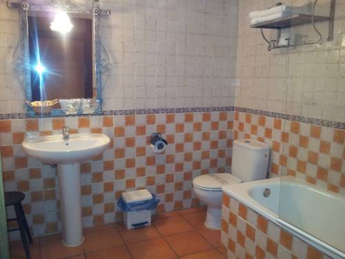 Imagen de la habitación del Hotel Rural Los Ángeles. Foto 16