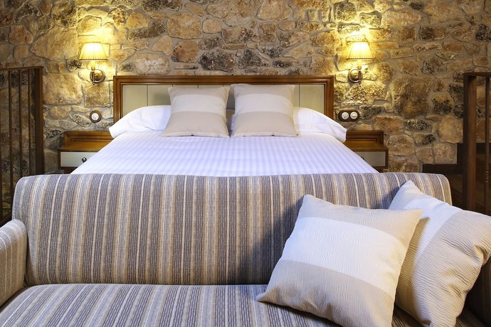 Imagen de la habitación del Hotel Rural Los Anades. Foto 10