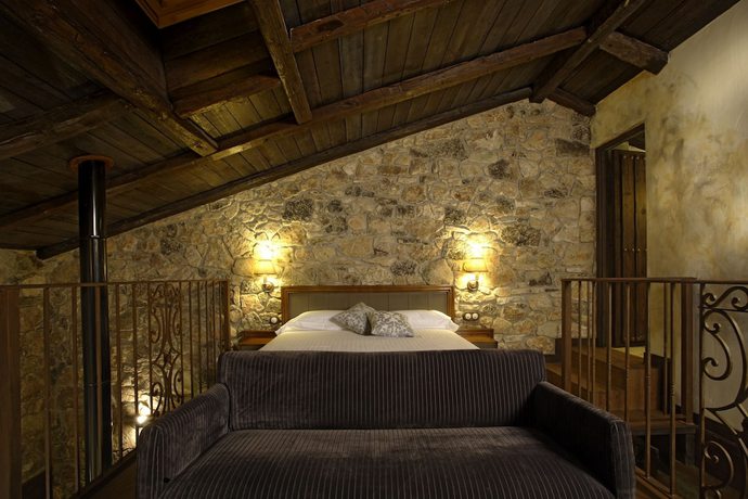 Imagen de la habitación del Hotel Rural Los Anades. Foto 13