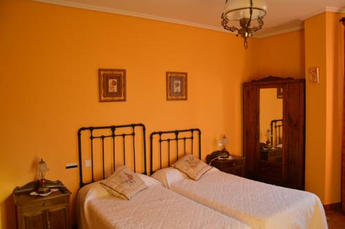 Imagen de la habitación del Hotel Rural Mar De Queo. Foto 6