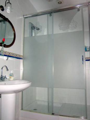 Imagen de la habitación del Hotel Rural Mar De Queo. Foto 7