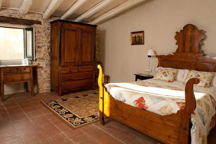 Imagen de la habitación del Hotel Rural Mas Masaller. Foto 2