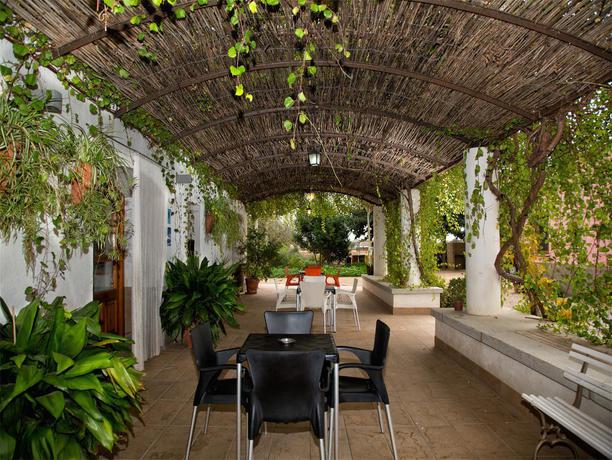 Imagen general del Hotel Rural Mas Masdeu. Foto 7