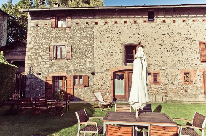 Imagen de los exteriores del Hotel Rural Mas Sant Marc, La Molina - Alp. Foto 10